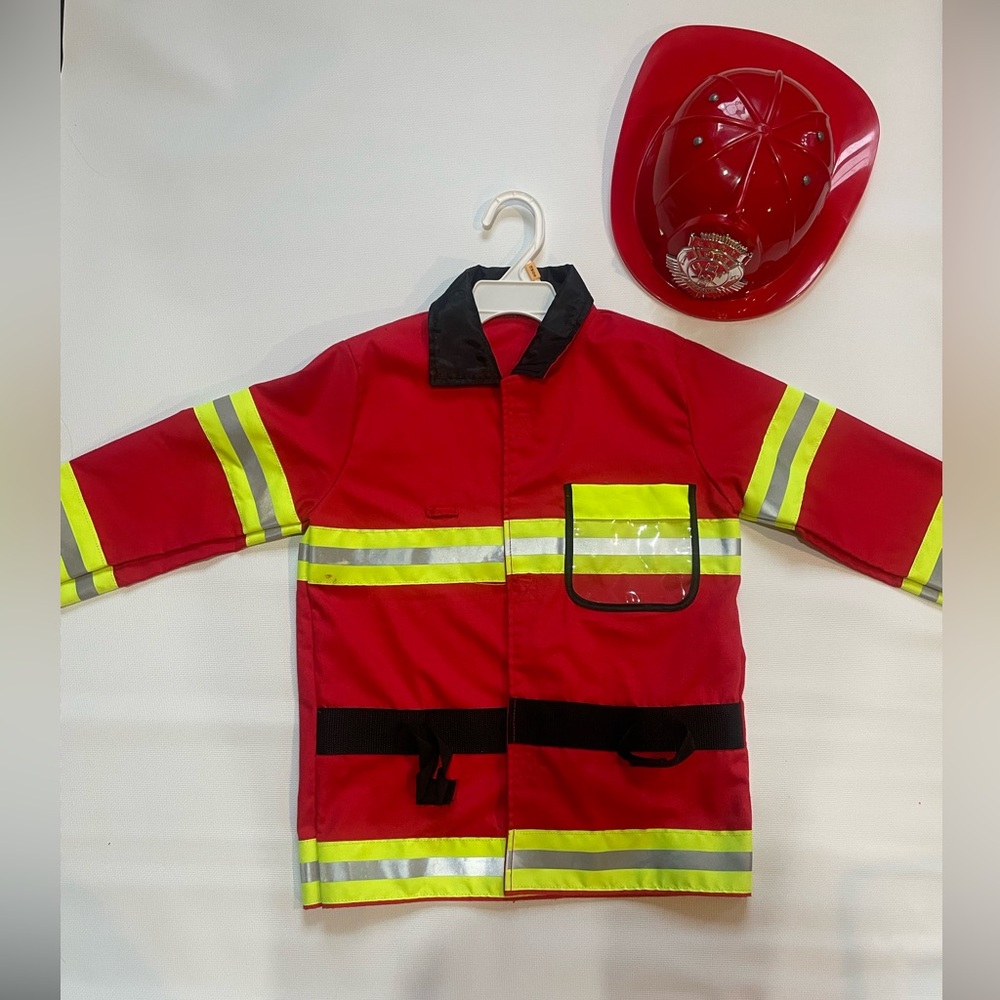 Melissa and Doug fire chief jacket and hat age 3-6 VGUC